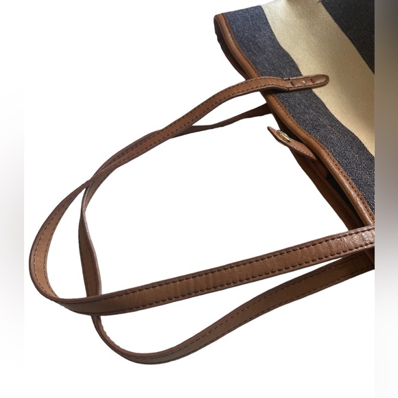 Blue and White Canvas Purse - Picture 6 of 9